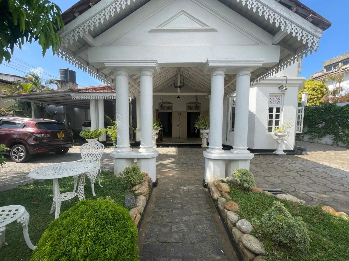 Beverly Villa Dehiwala-Mount Lavinia Eksteriør billede